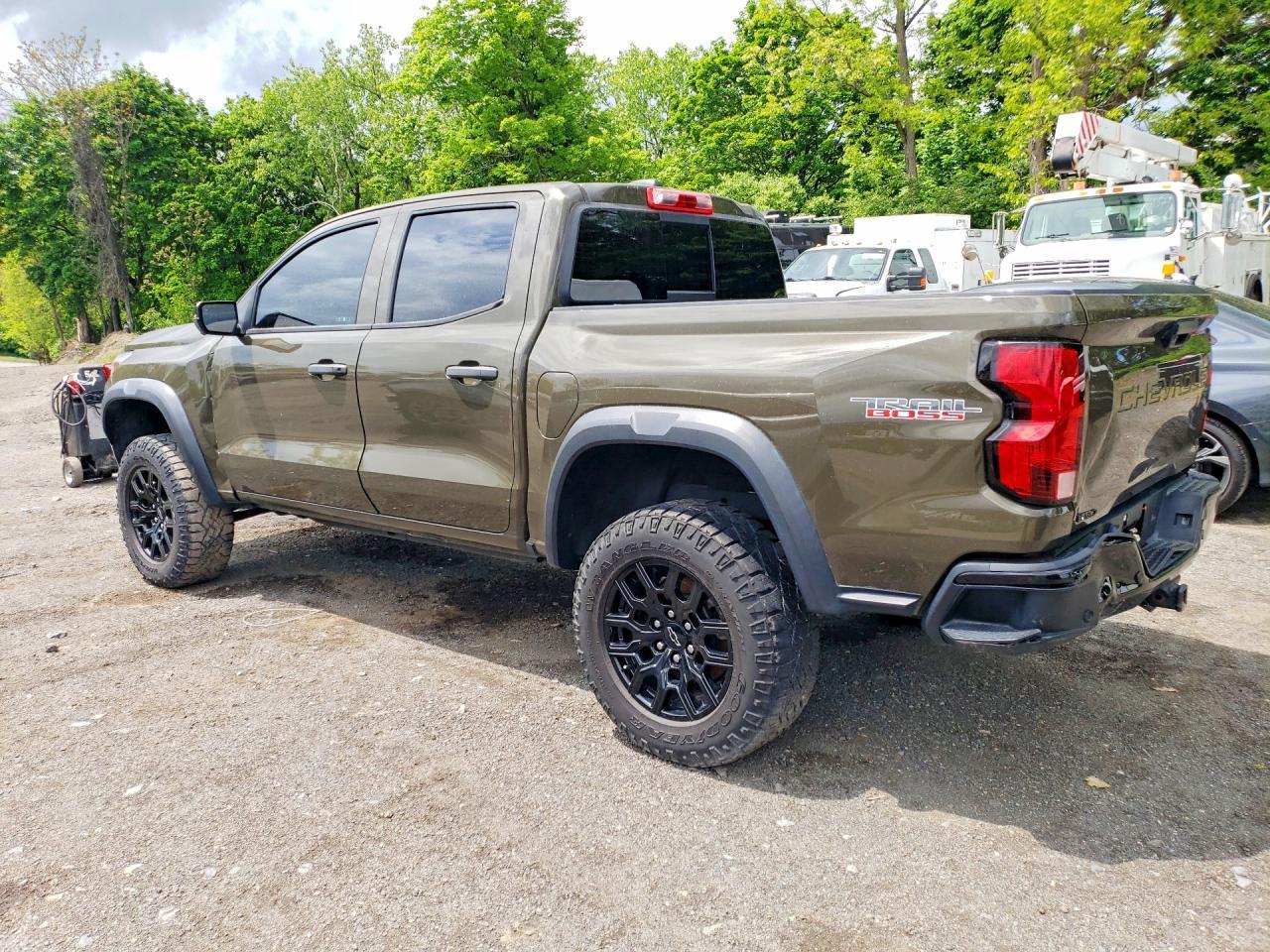 2023 Chevrolet Colorado Trail Boss - Фото 2