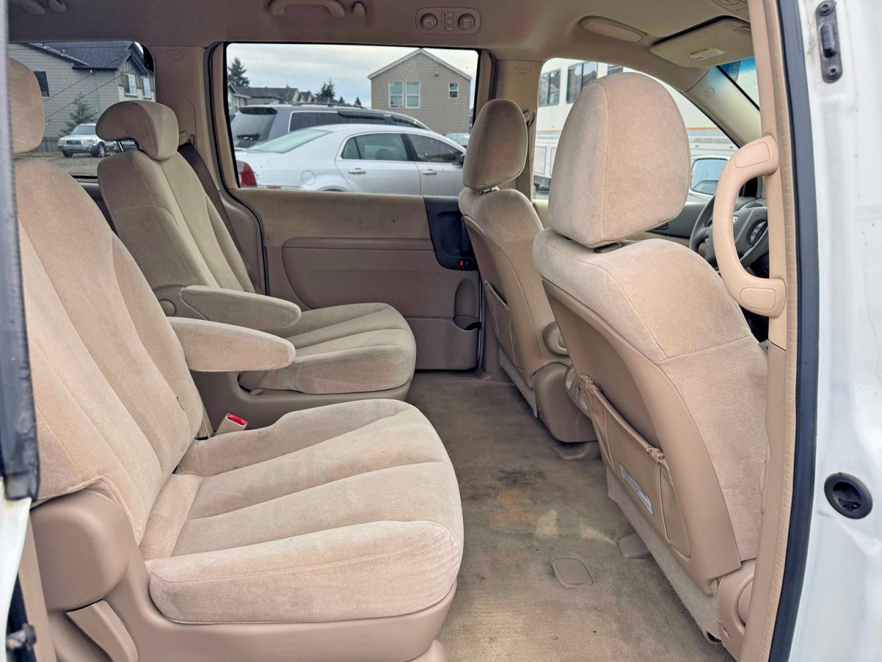2006 Kia Sedona Lx - Image 6