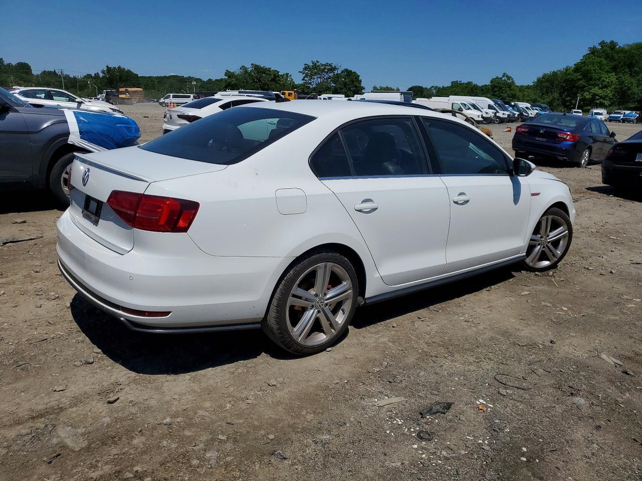 2017 Volkswagen Jetta Gli - Image 3