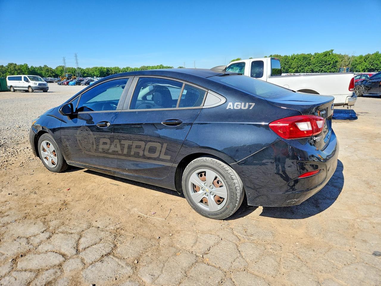 2017 Chevrolet Cruze Ls - Image 2