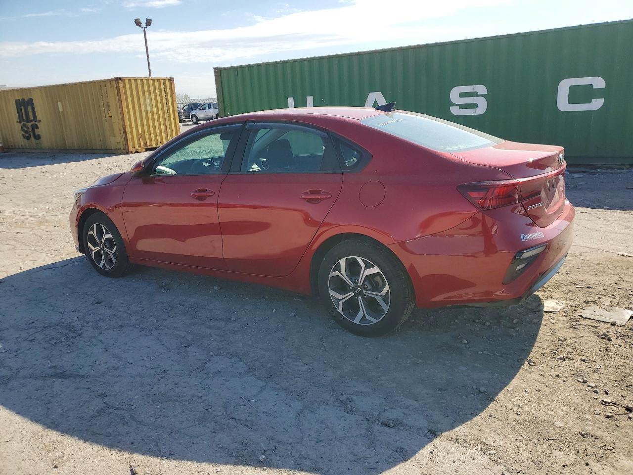 2021 Kia Forte Lxs - Image 2