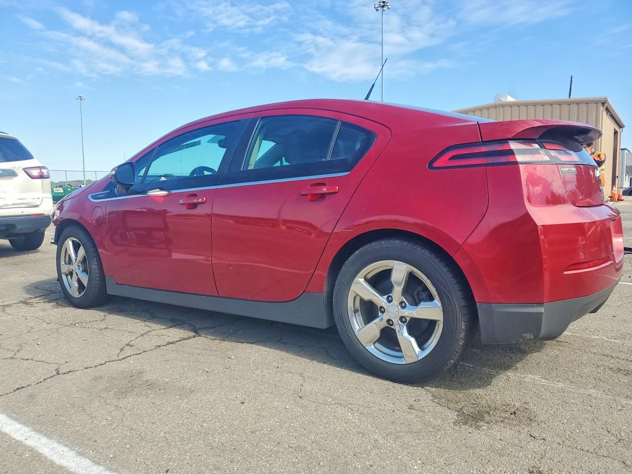 2013 Chevrolet Volt - Фото 2