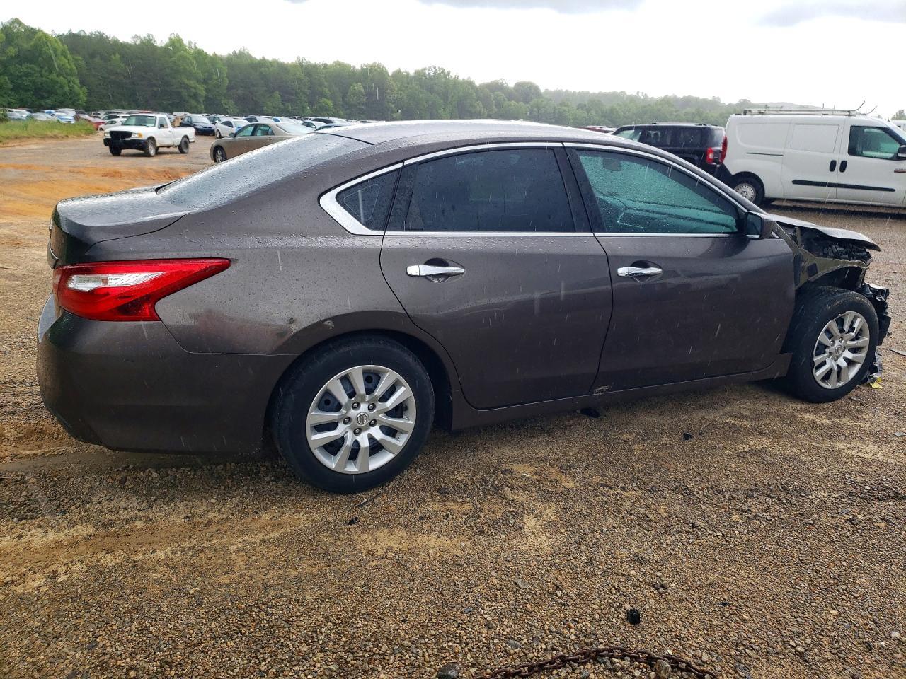 2016 Nissan Altima 2.5 S - Фото 3