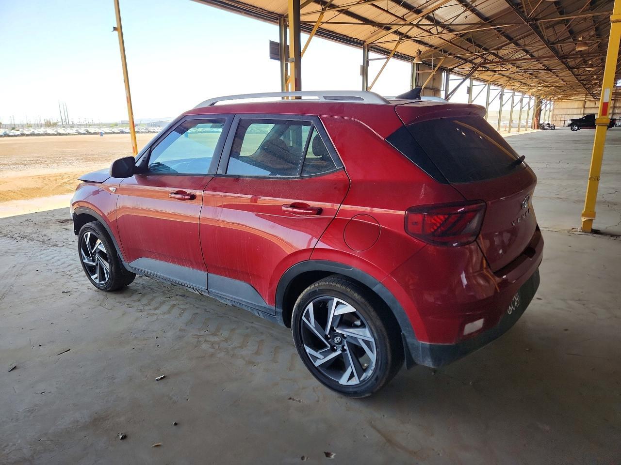 2022 Hyundai Venue Limited - Фото 2
