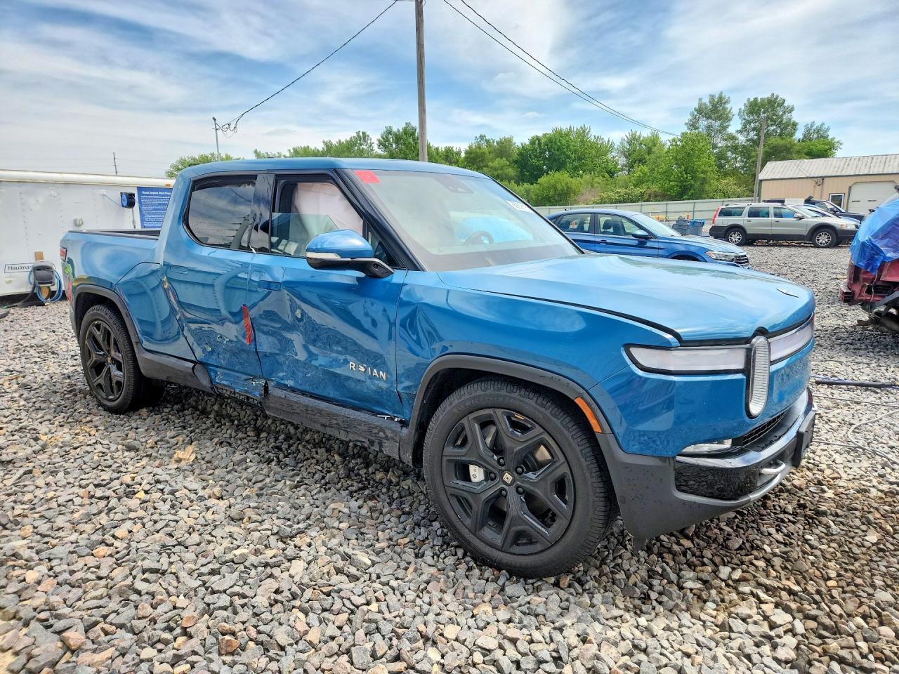 2023 Rivian R1T Adventure - Фото 4