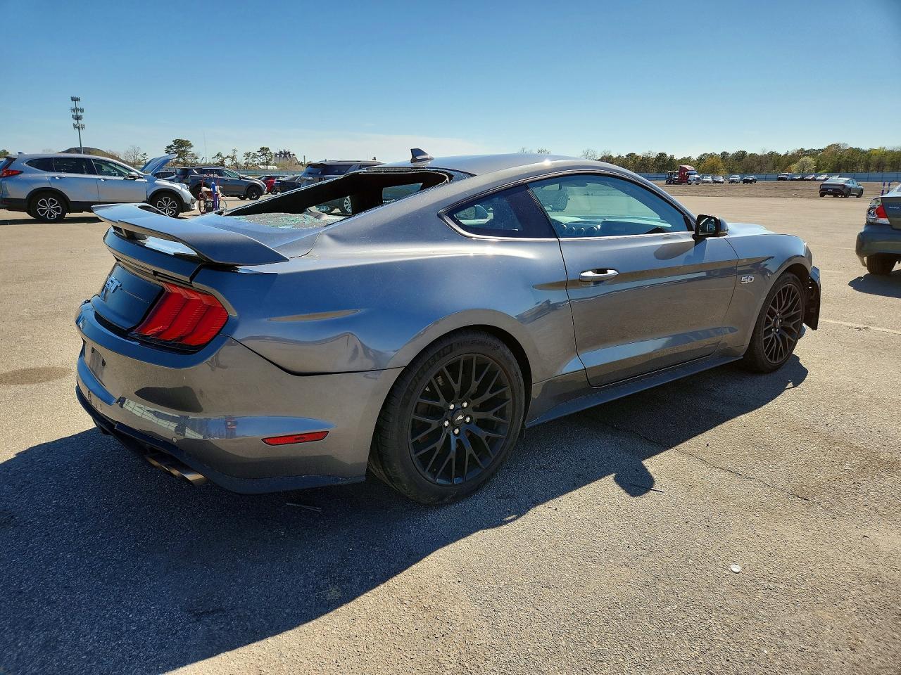 2022 Ford Mustang Gt - Image 3