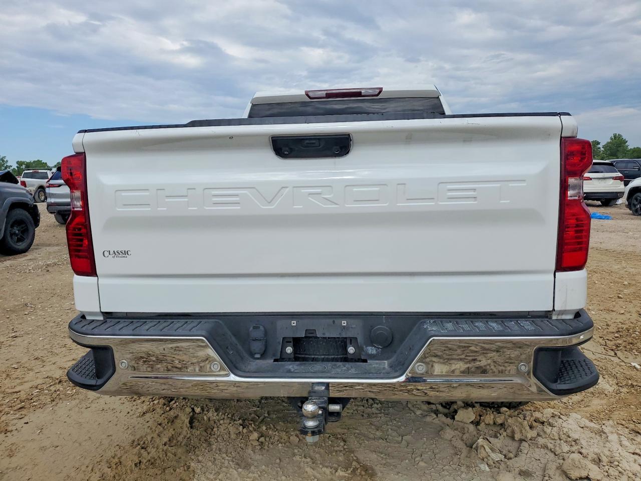 2024 Chevrolet Silverado C1500 - Фото 6