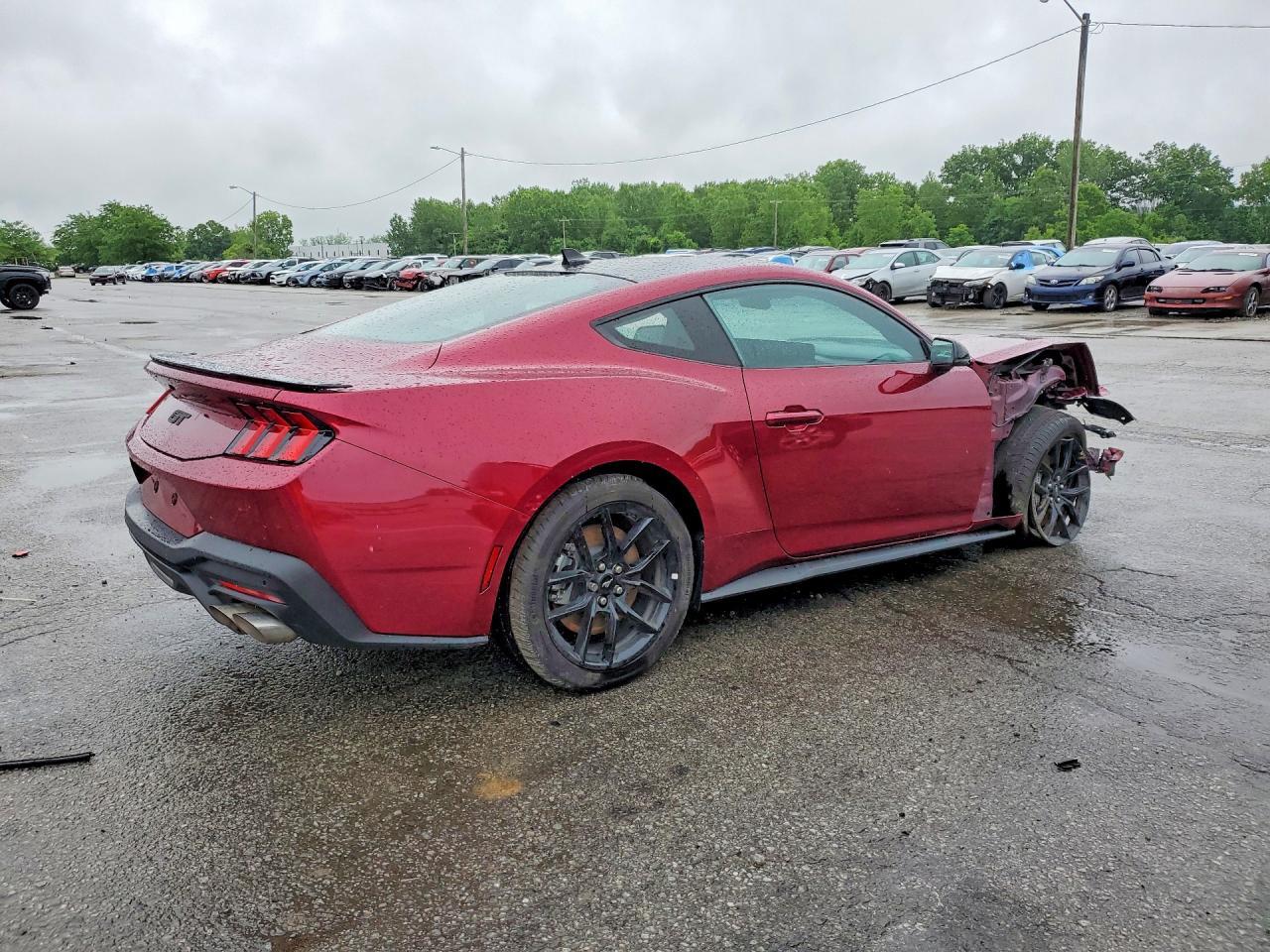 2025 Ford Mustang Gt - Фото 3