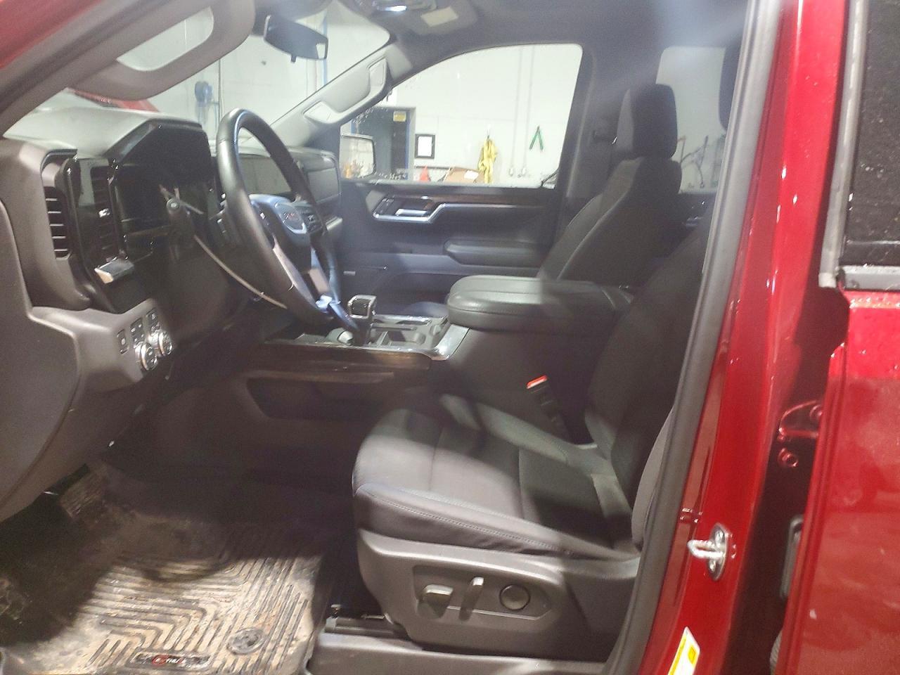 2024 GMC Sierra K1500 Elevation - Image 7