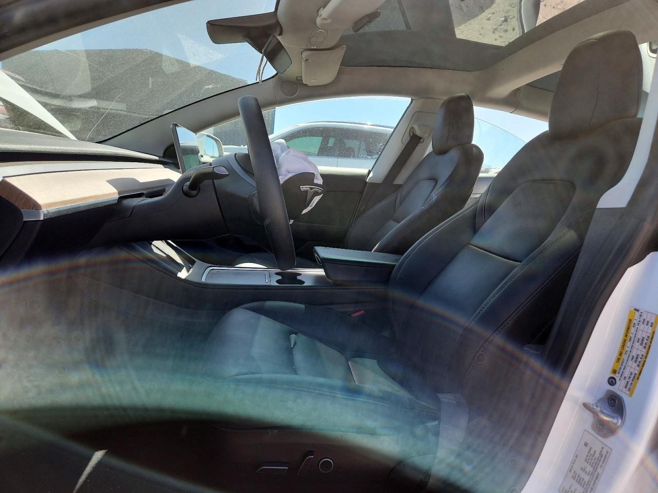 2023 Tesla Model 3 - Image 7