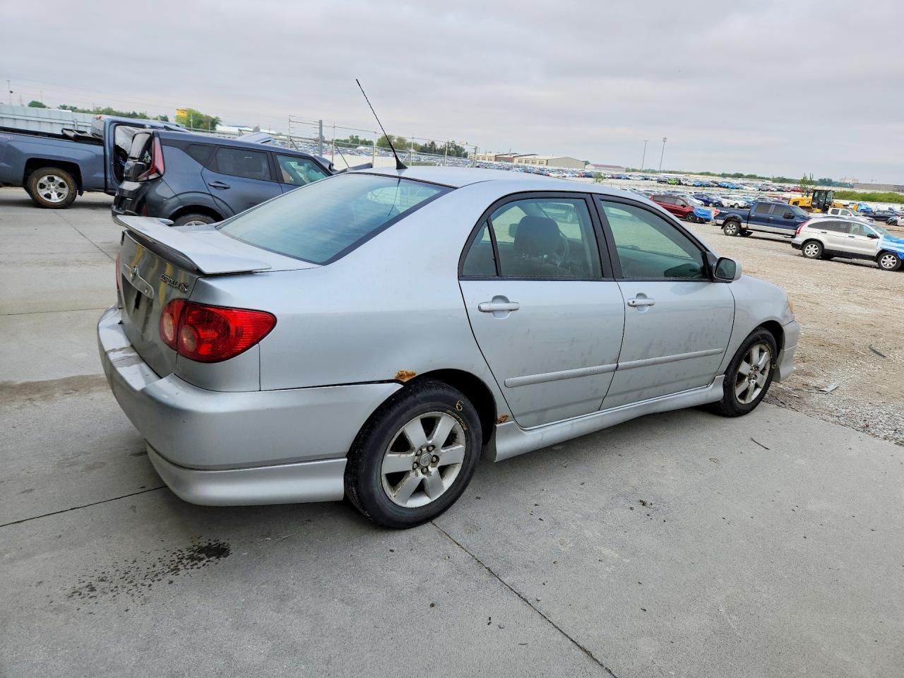 2006 Toyota Corolla S - Фото 3