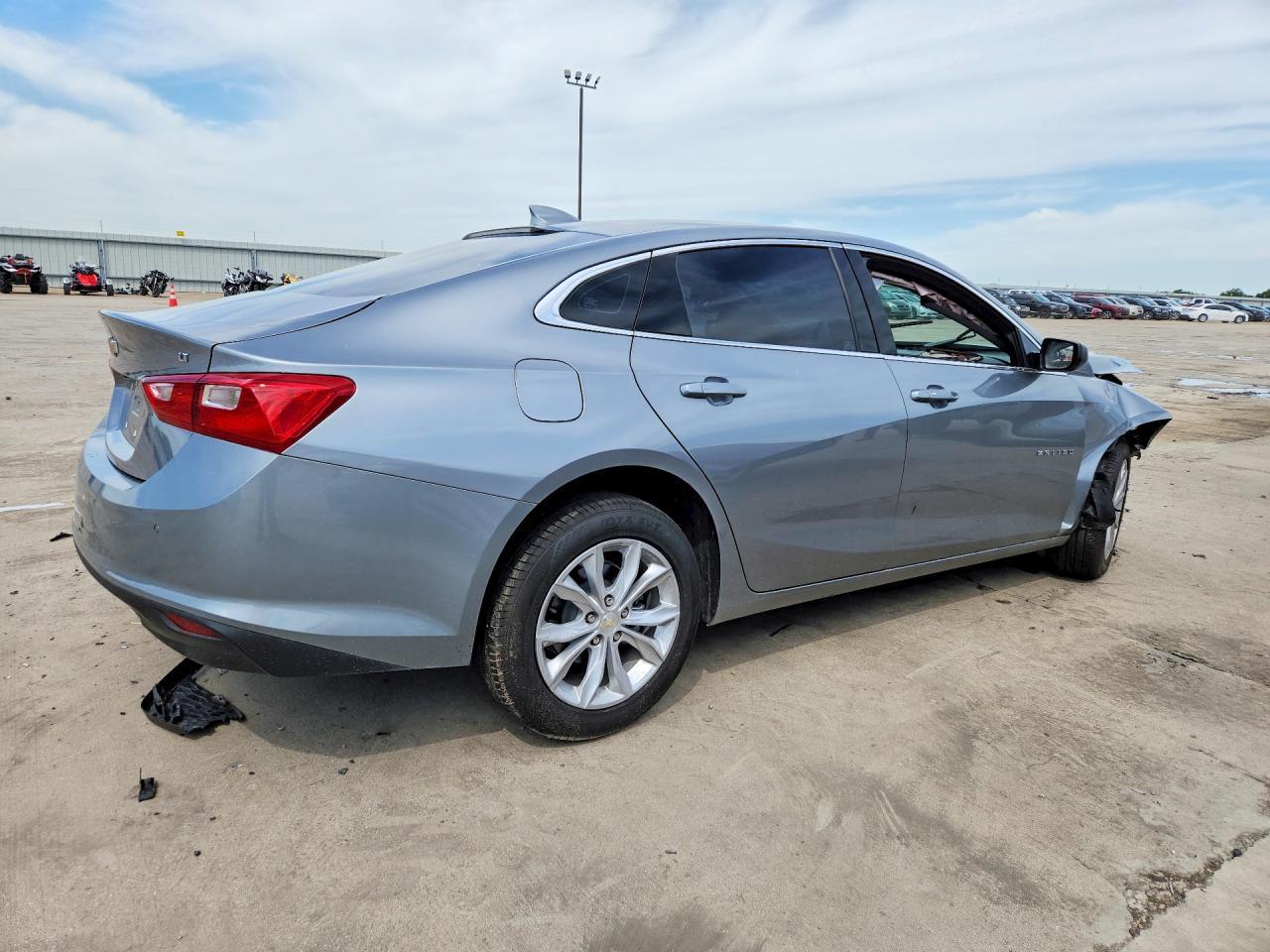 2025 Chevrolet Malibu Lt - Фото 3