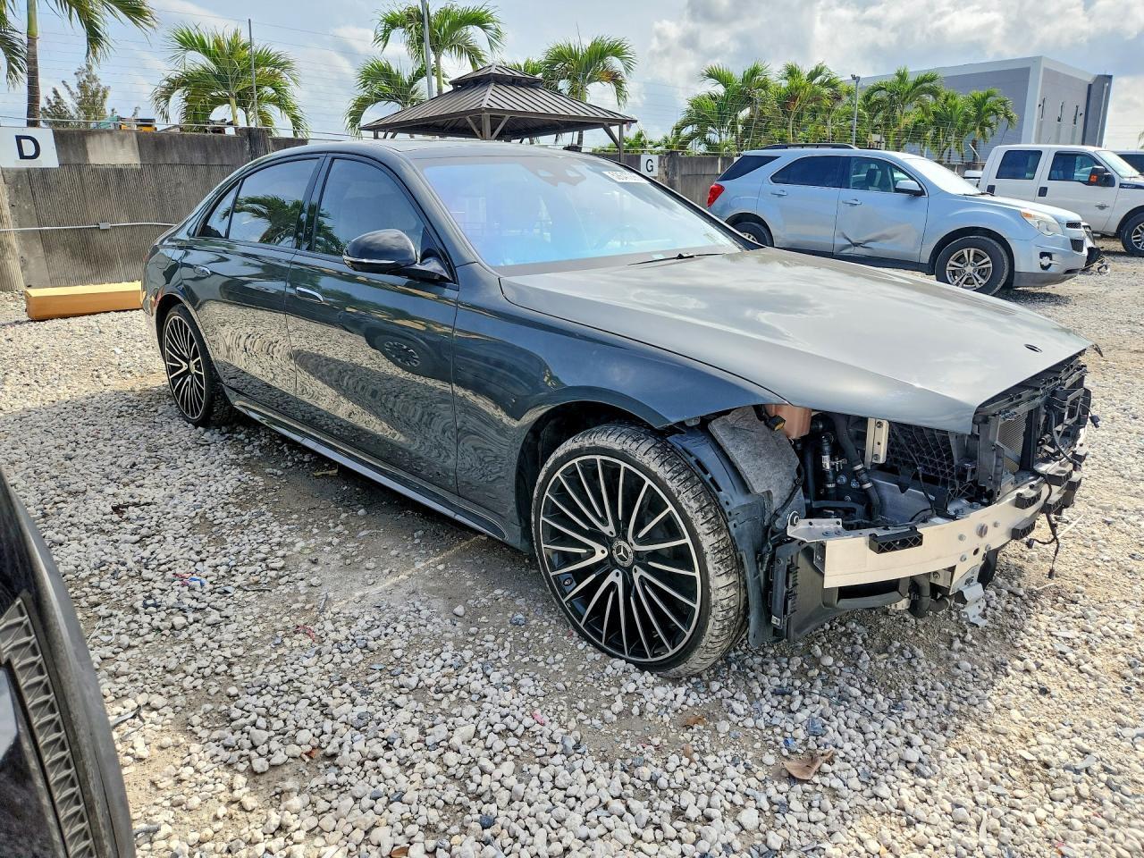2023 Mercedes-Benz S 580 4Matic - Image 4