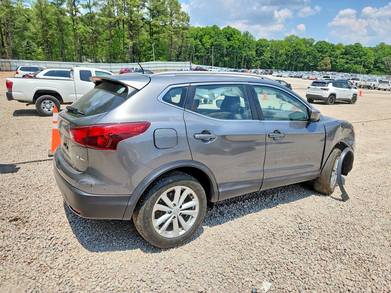 2017 Nissan Rogue Sport Sv - Image 3