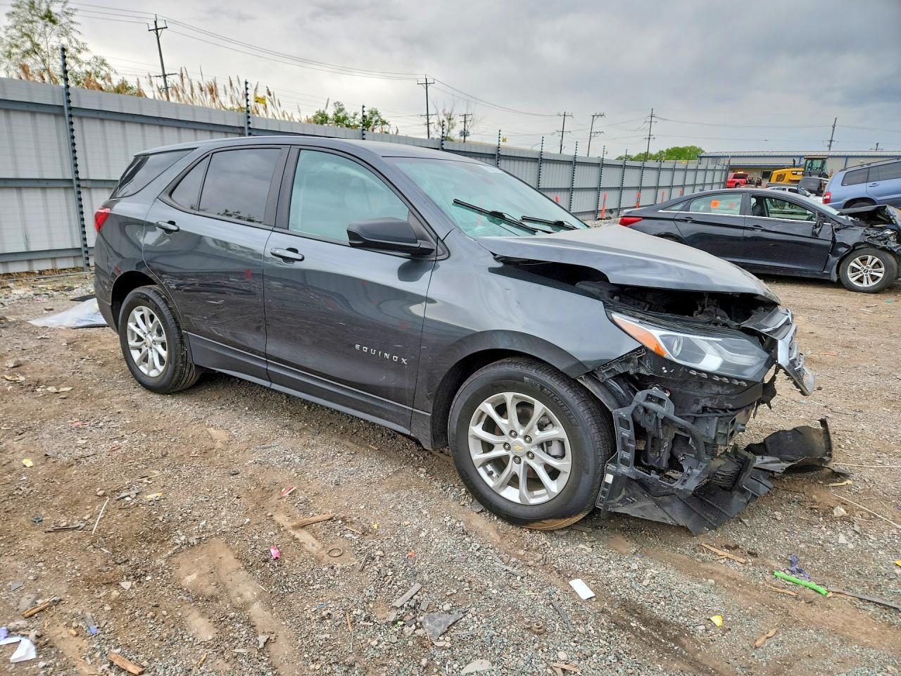 2021 Chevrolet Equinox Ls - Image 4