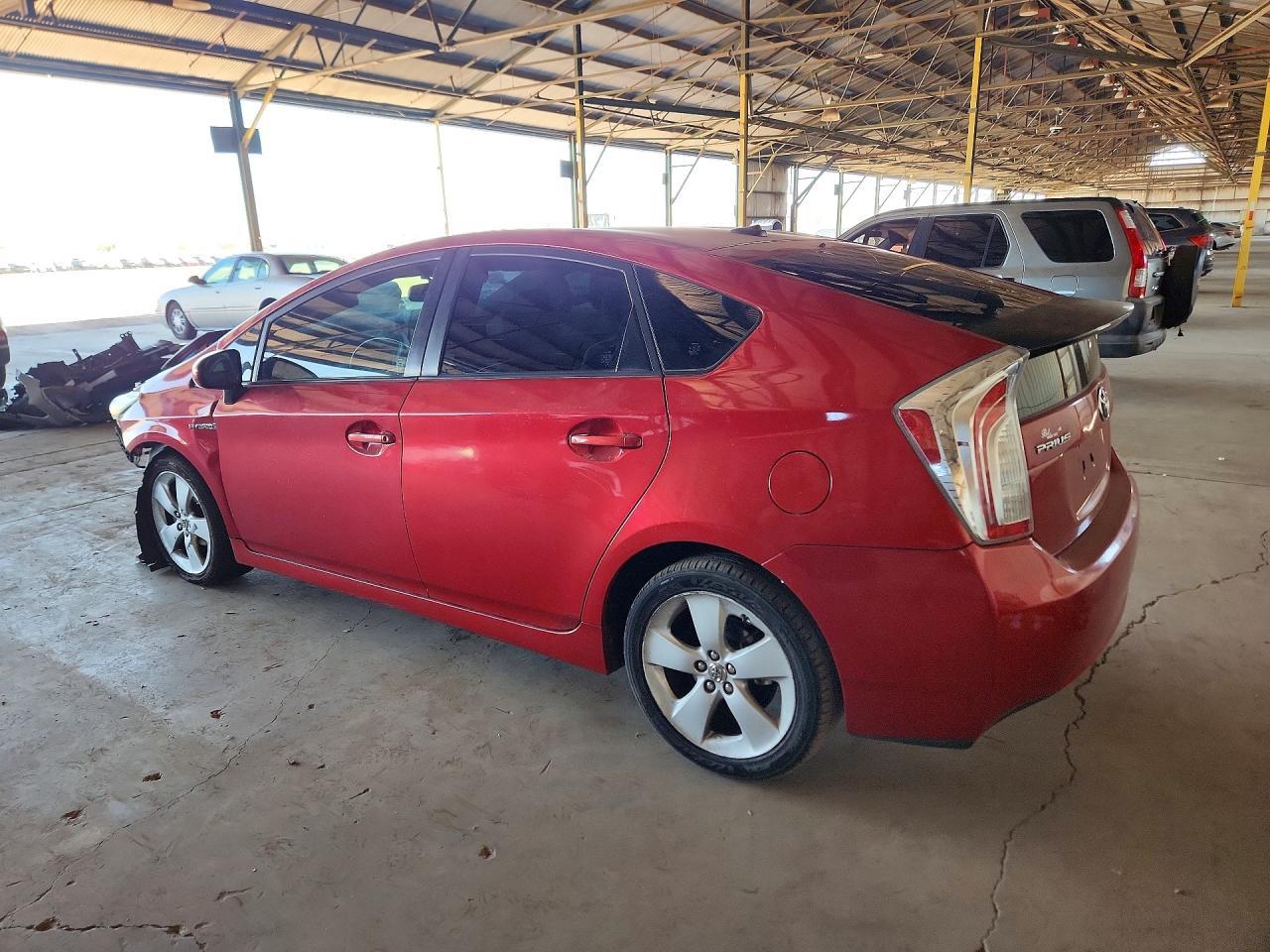 2012 Toyota Prius Five - Фото 2