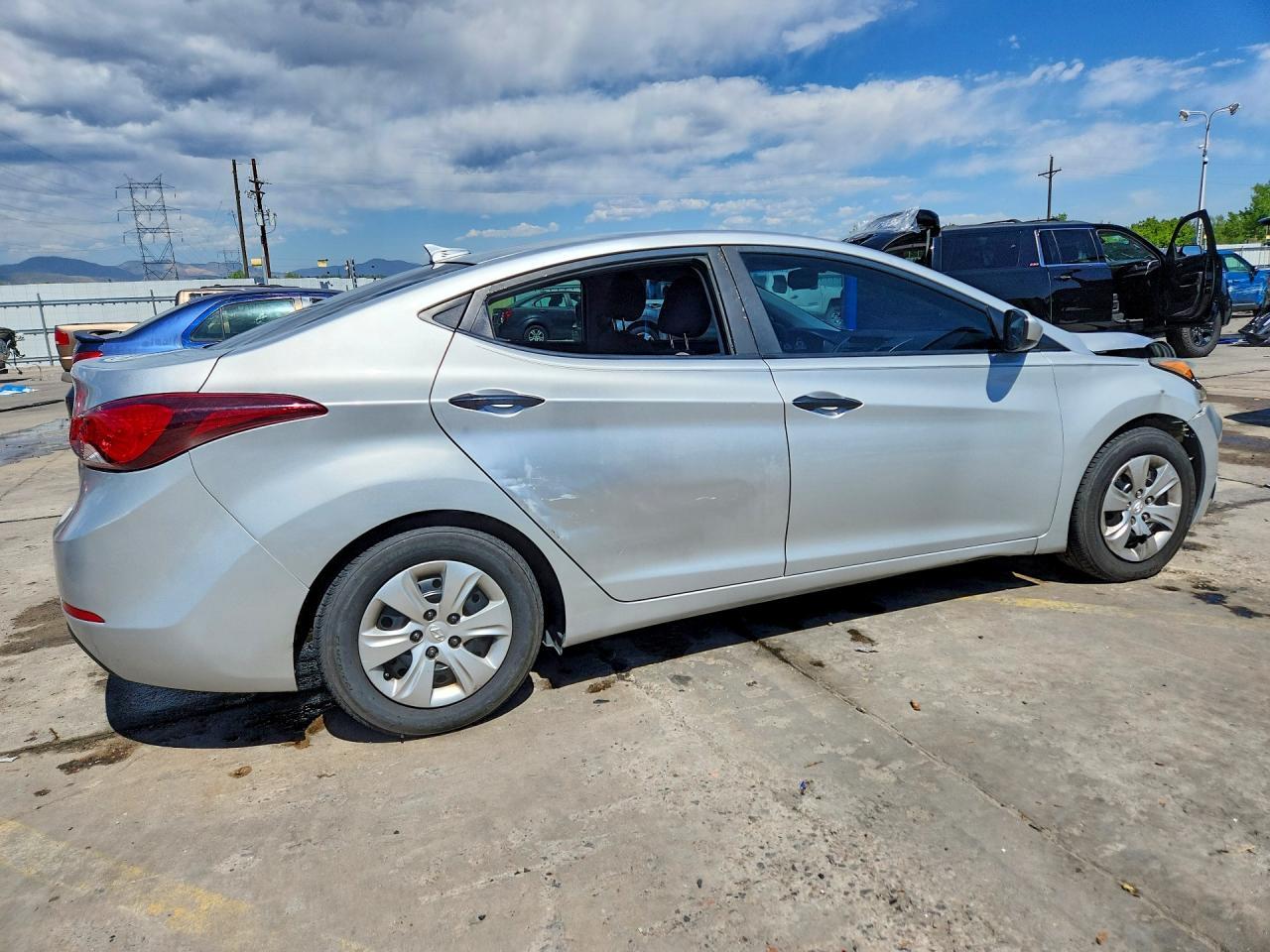 2016 Hyundai Elantra Se - Фото 3