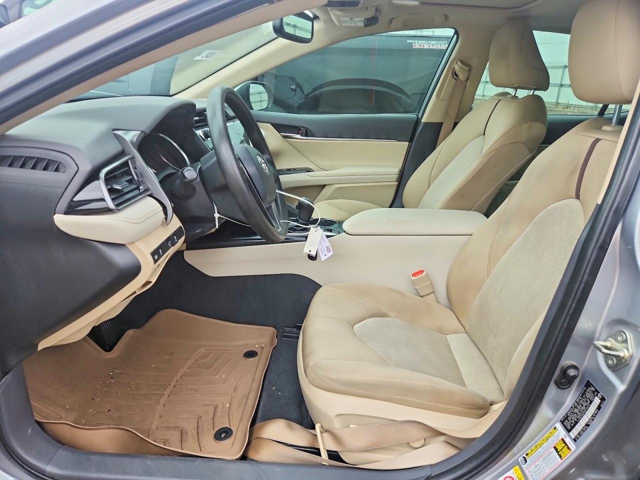 2019 Toyota Camry Le - Image 7