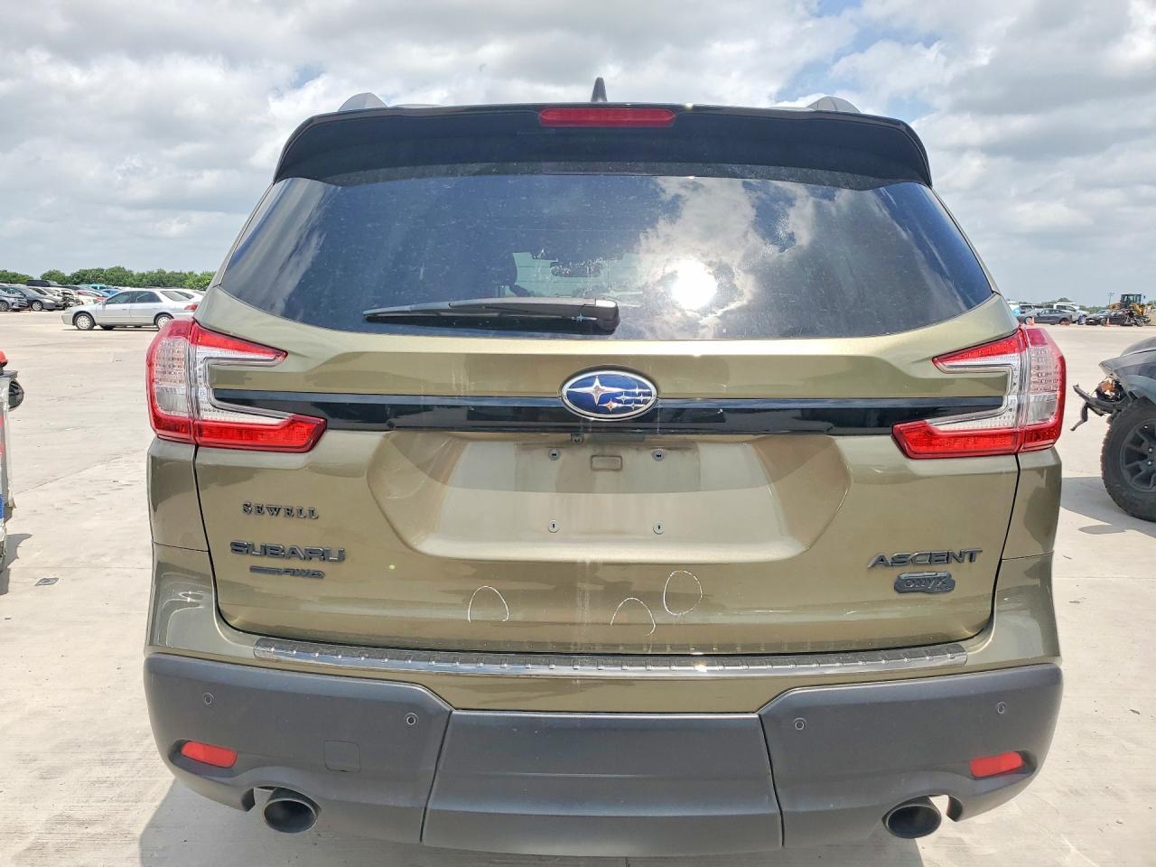2024 Subaru Ascent Onyx Edition - Image 6