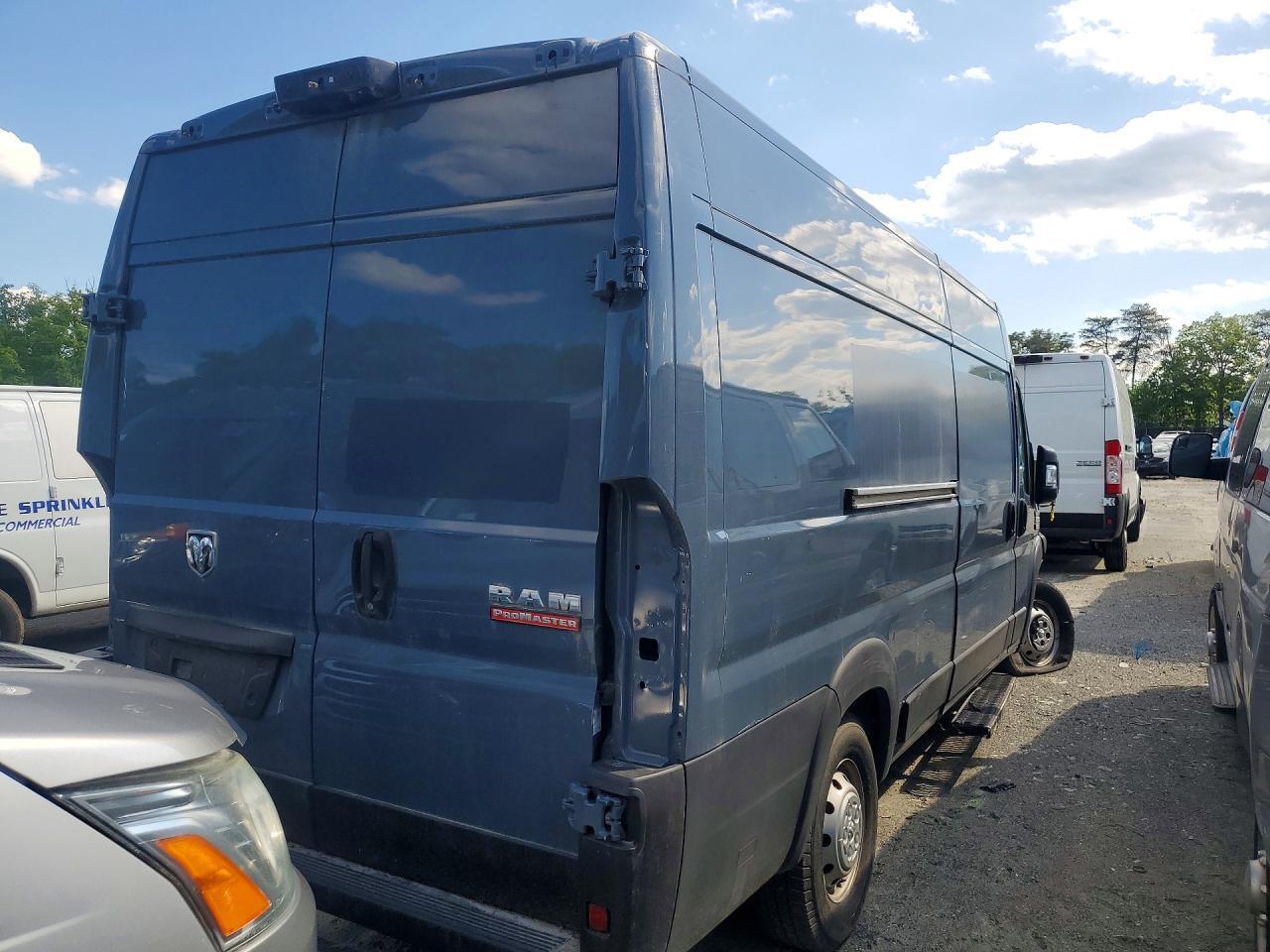 2020 Ram Promaster 3500 Delivery Van - Фото 3