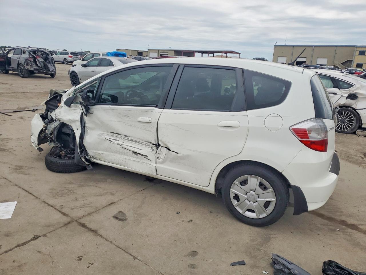 2013 Honda Fit - Фото 2
