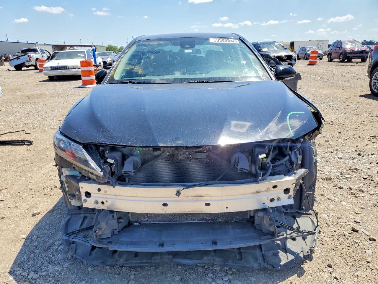2022 Toyota Camry Se - Image 5