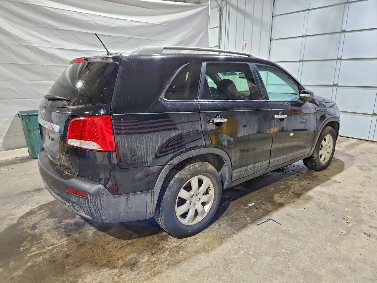 2012 Kia Sorento Lx - Image 3