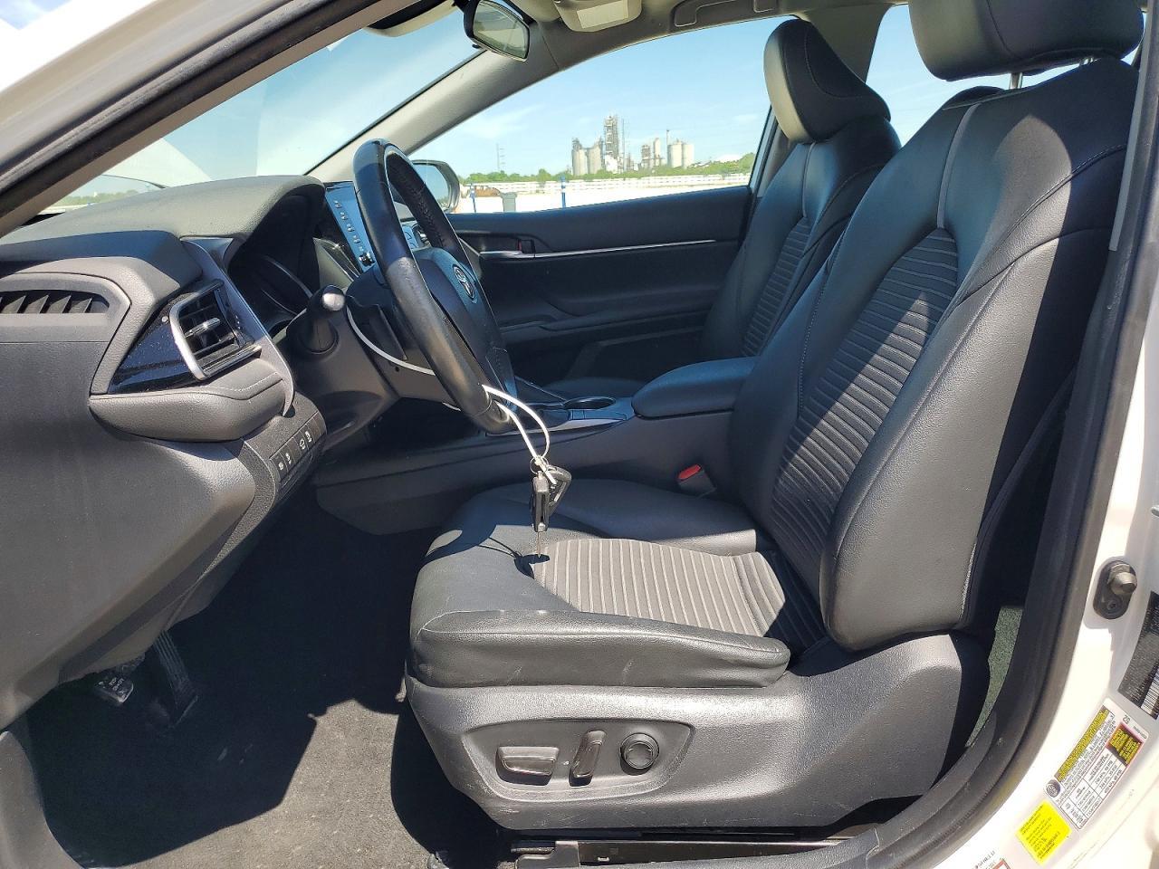 2022 Toyota Camry Se - Фото 7