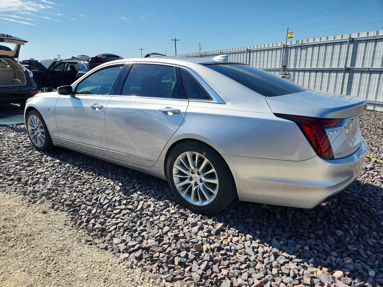 2019 Cadillac Ct6 Luxury - Фото 2