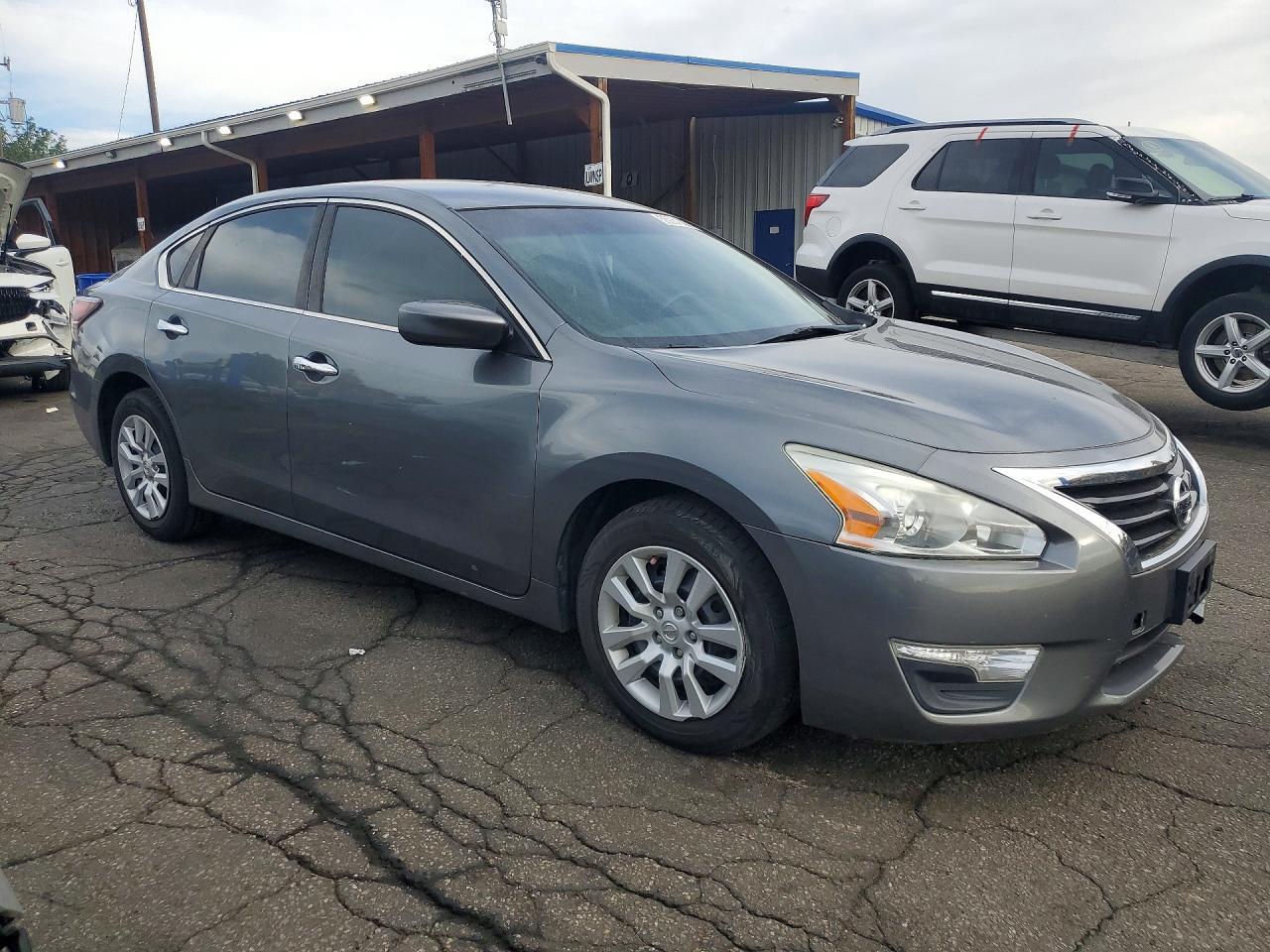2014 Nissan Altima 2.5 S - Фото 4