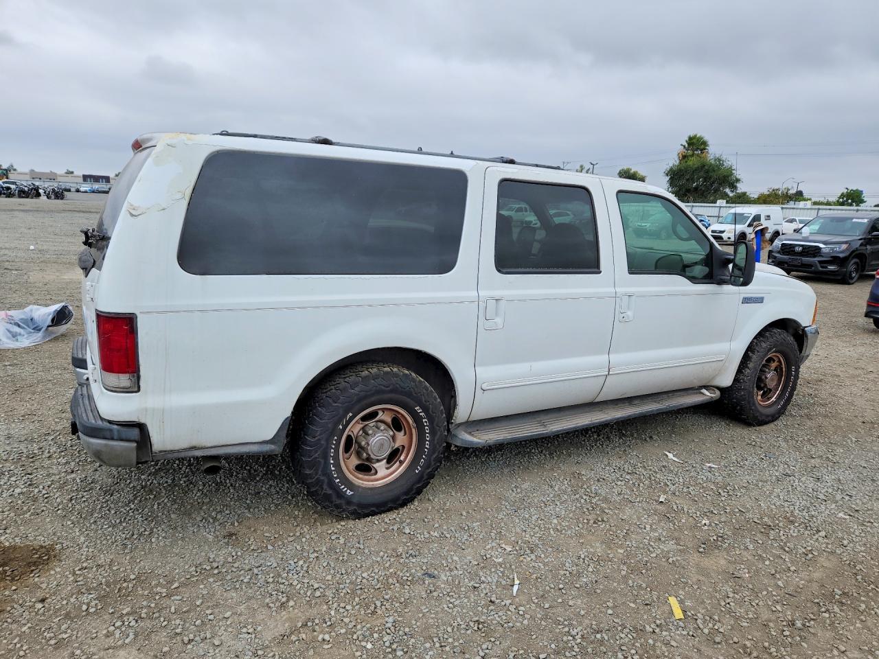 2003 Ford Excursion - Фото 3