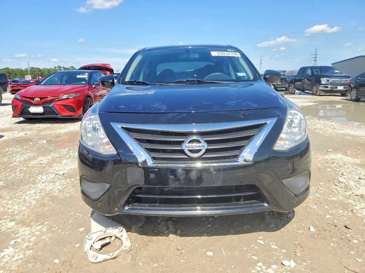 2019 Nissan Versa Sv - Image 5