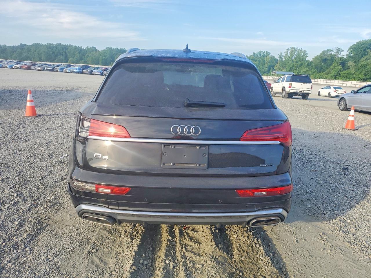 2022 Audi Q5 Premium 45 - Фото 6