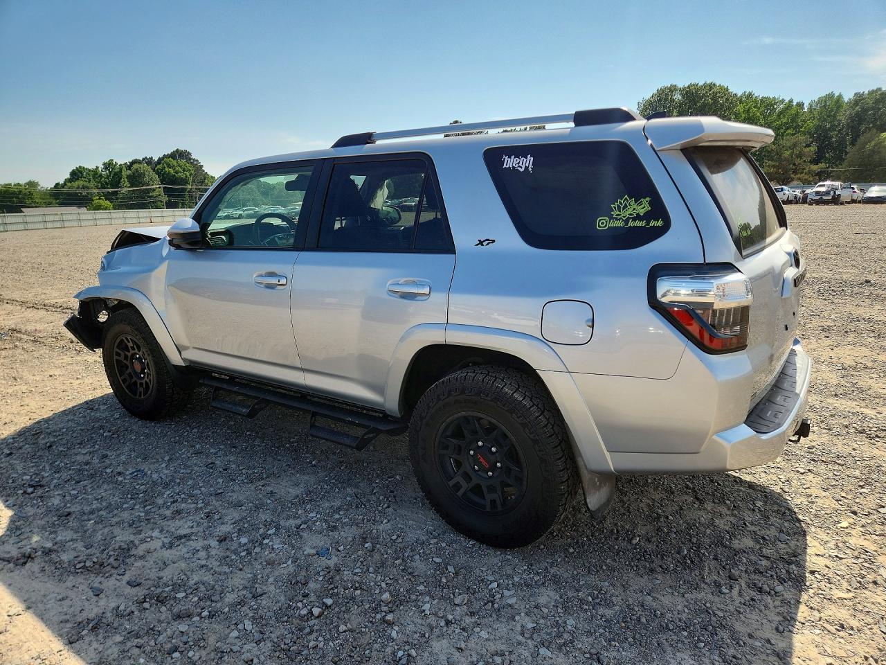 2020 Toyota 4 Runner - Фото 2