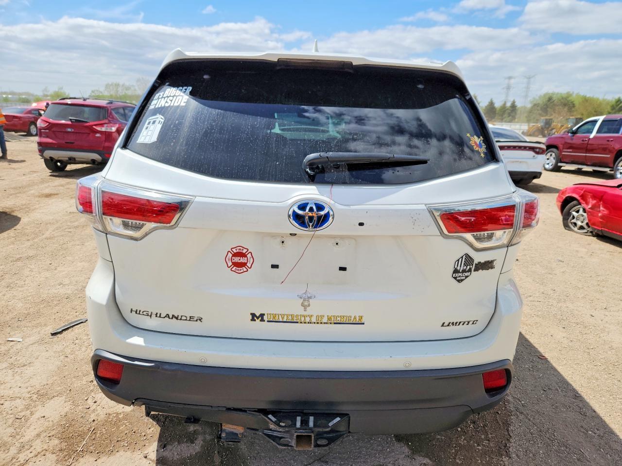 2015 Toyota Highlander Hybrid Limited Platinum - Image 6