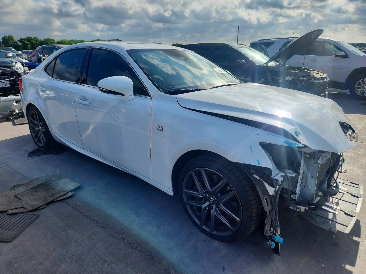2019 Lexus Is 300 - Фото 4
