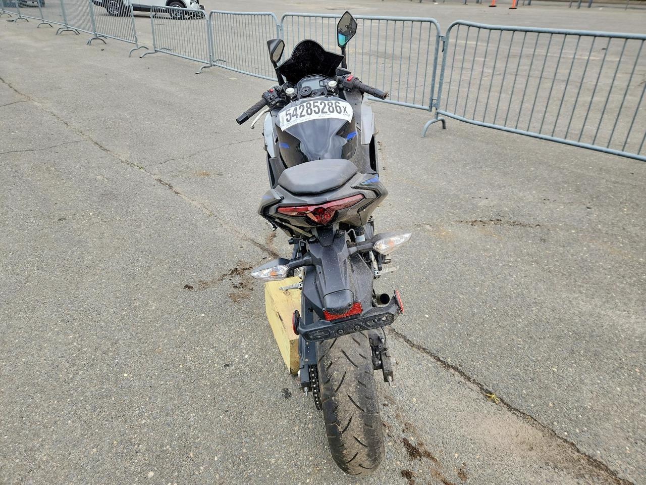 2025 Kawasaki Ex500 - Фото 4