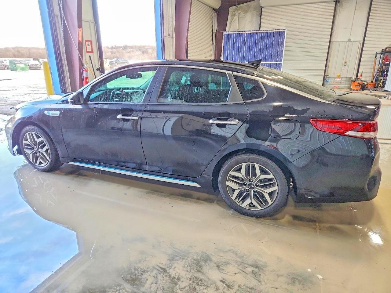 2020 Kia Optima Hybrid - Фото 2
