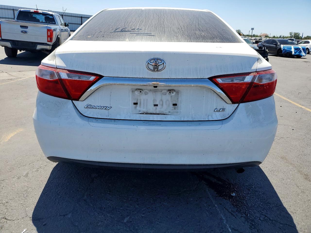 2016 Toyota Camry Le - Image 6