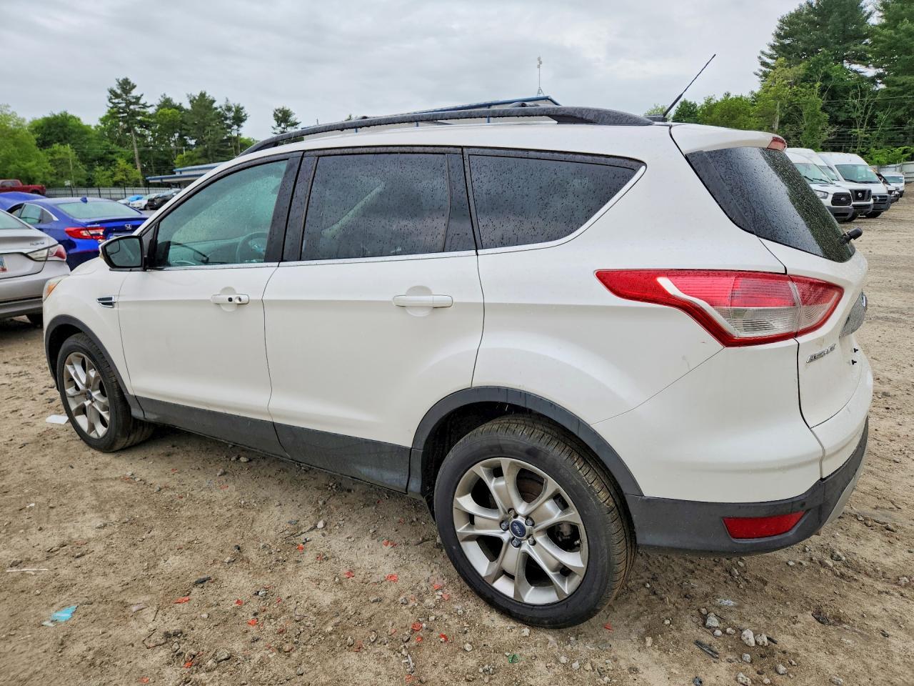 2013 Ford Escape Sel - Image 2