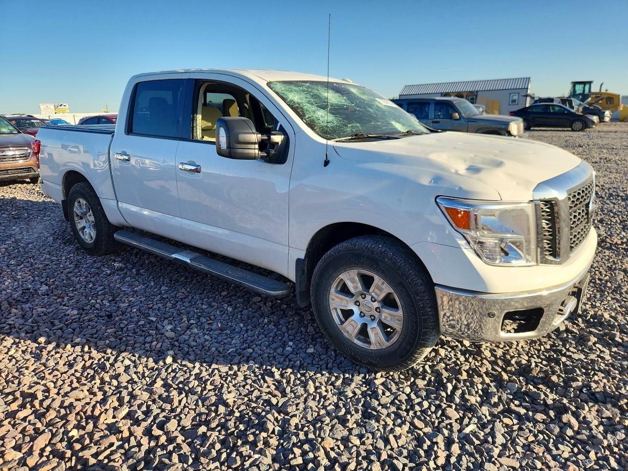 2018 Nissan Titan Sv - Фото 4