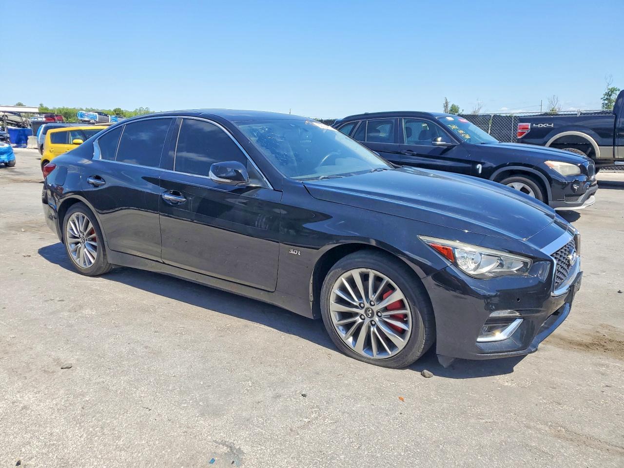 2018 Infiniti Q50 3.0T Luxe - Фото 4