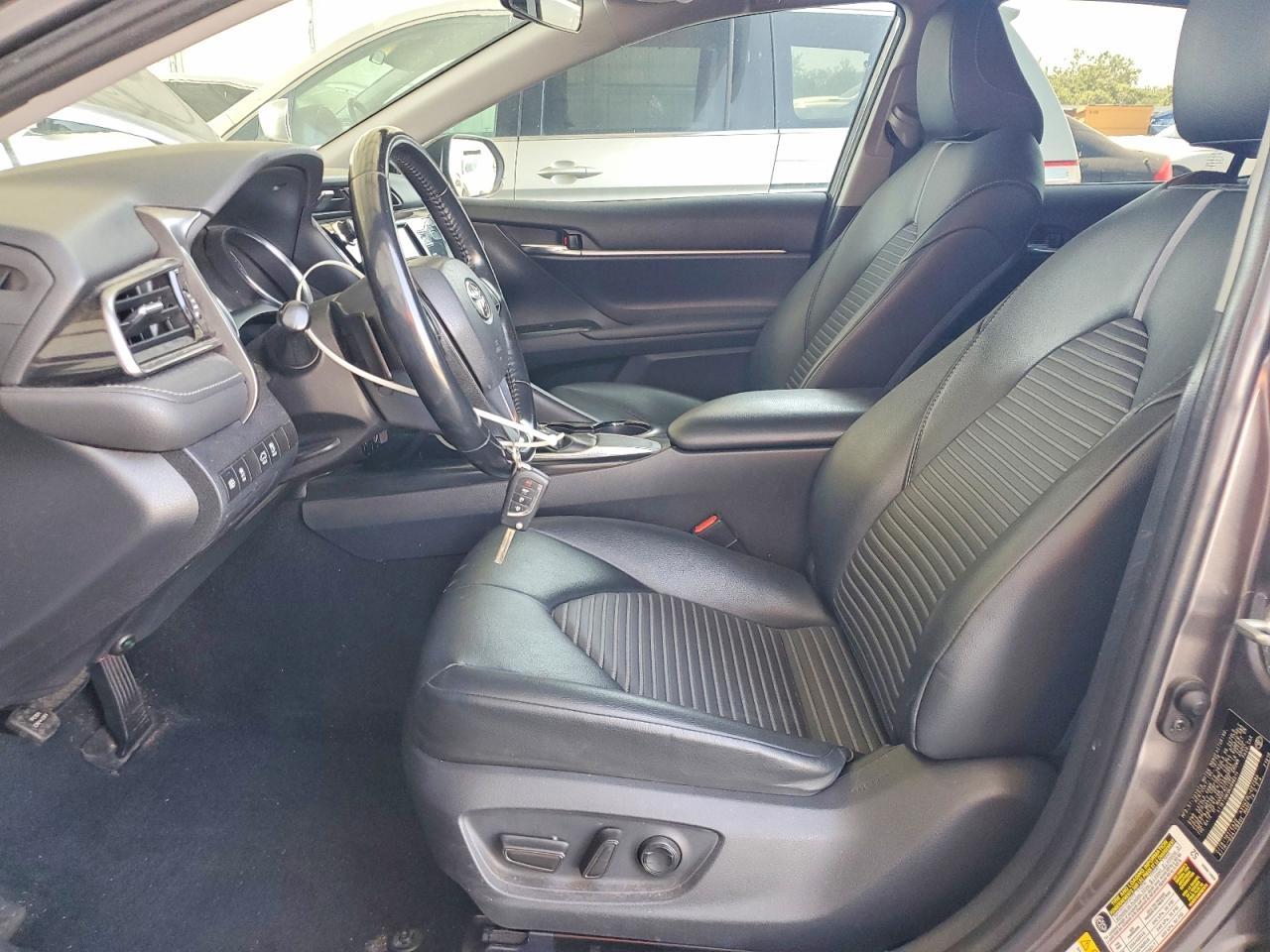 2019 Toyota Camry Se - Фото 7