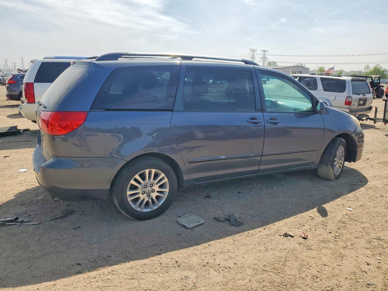 2009 Toyota Sienna Xle - Фото 3