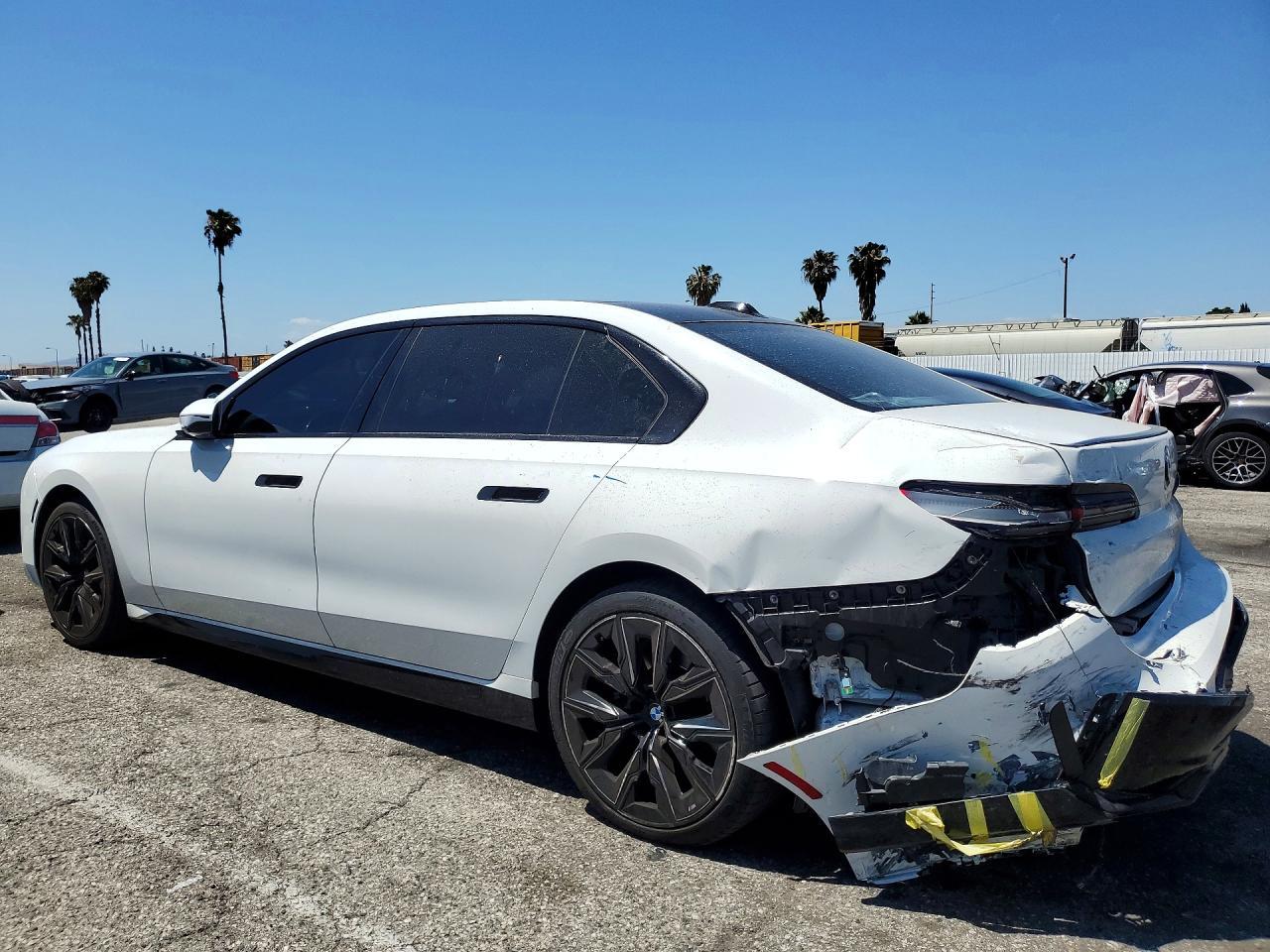 2023 BMW 740 I - Фото 2