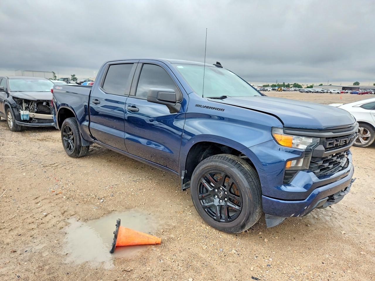 2023 Chevrolet Silverado K1500 Custom - Фото 4