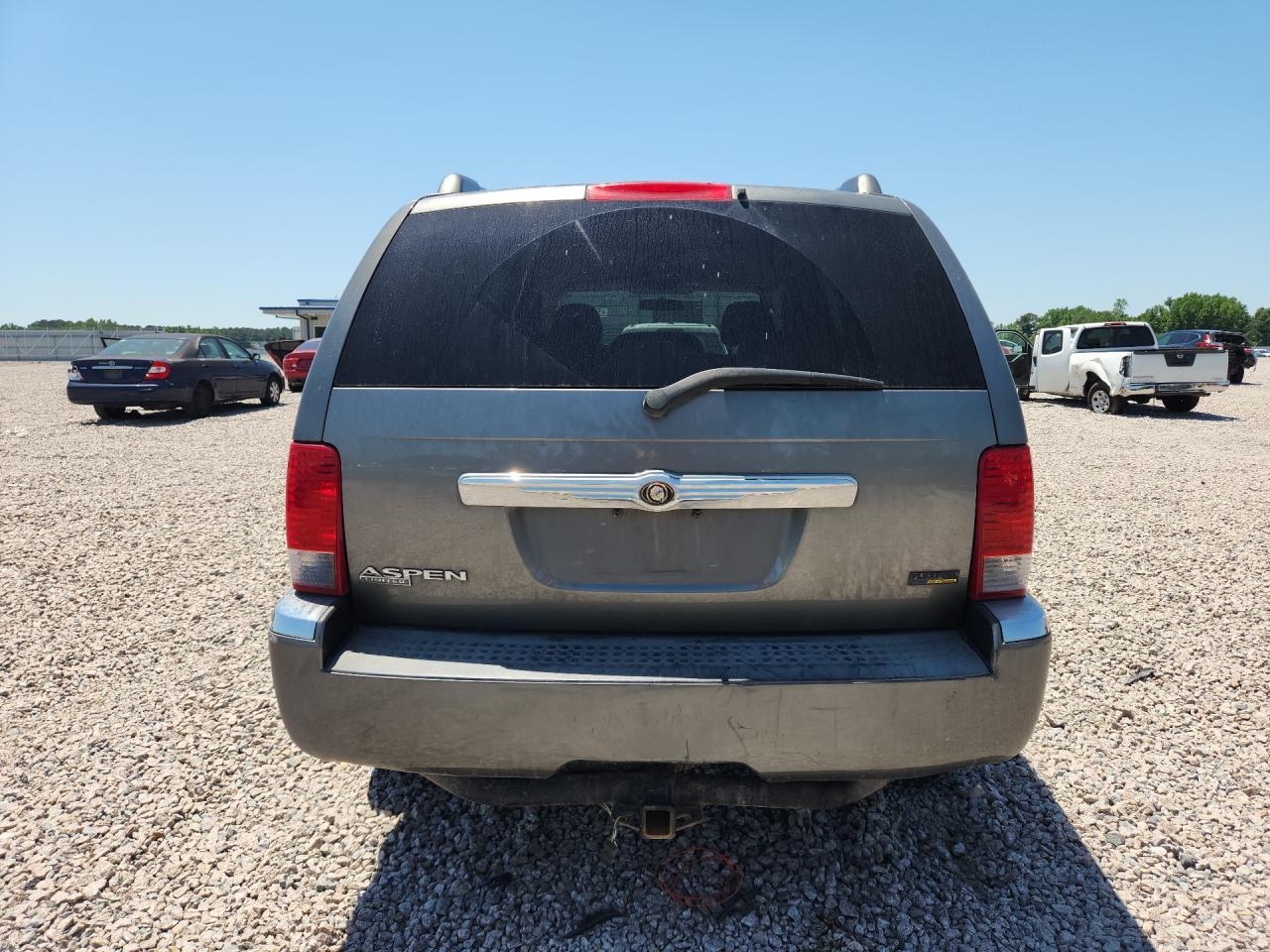 2007 Chrysler Aspen Limited - Image 6