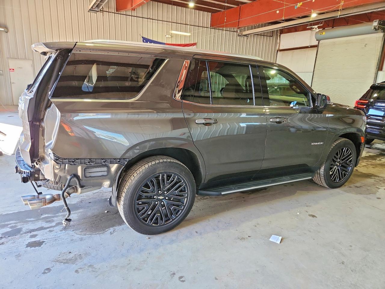 2021 Chevrolet Tahoe K1500 Premier - Image 3