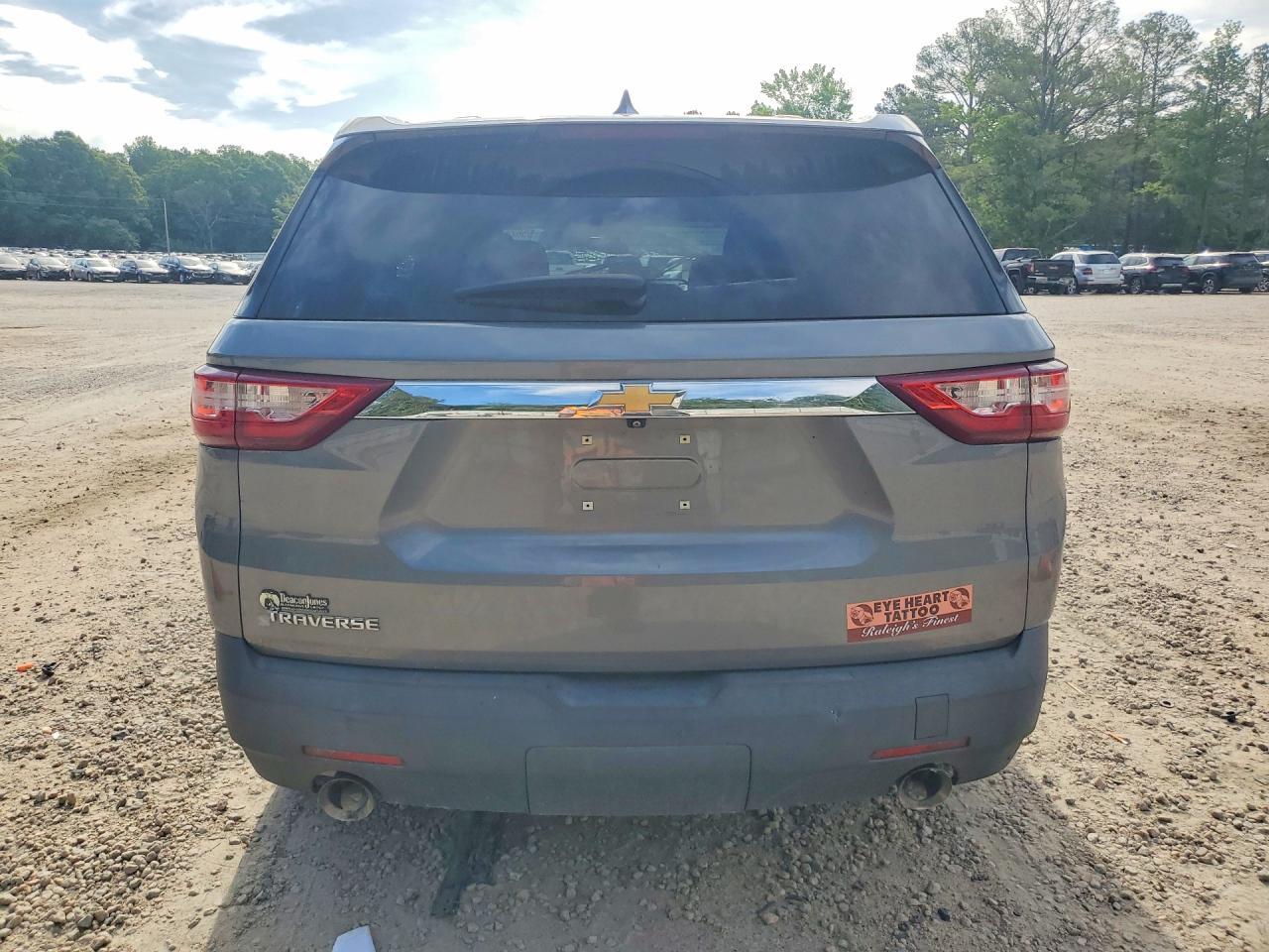 2020 Chevrolet Traverse Ls - Фото 6