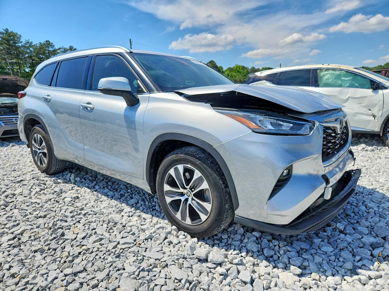 2020 Toyota Highlander Xle - Image 4